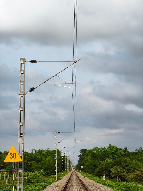 guide pole guide pole